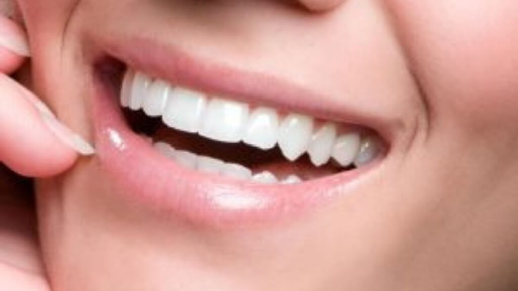 The Art of Veneajelu: Transforming Smiles One Treatment at a Time